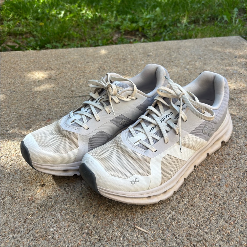 On Cloudrunner Running Shoes in White Frost Women’s Size 8